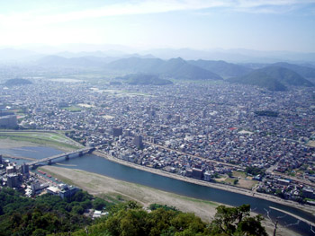 Vue du haut de Gifu-jou